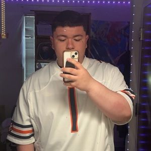 Meet your Posher, Aaron